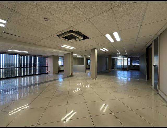 1,760M² OFFICE TO LET IN SANDTON CENTRAL